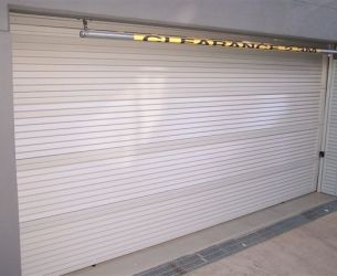 Aluminium Panel Lift Doors 009 Louver 65x16mm